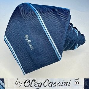 Vintage OLEG CASSINI Blue Embroidered Brand, Striped Classic Tie, 3”
